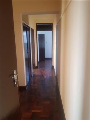 Spacious & Neat 2Bed Apartment in Rosettenville