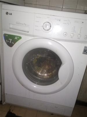 A NEAT FAIRLY USED FRONT LOAD WASHING MACHINE IS AVAILABLE FOR SALE NOW IN ARCADIA