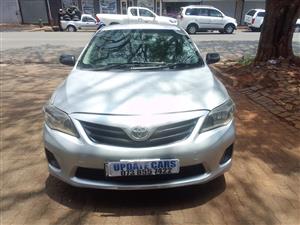 2014 TOYOTA Corolla 1.6 Quest manual Silver color 85000km 