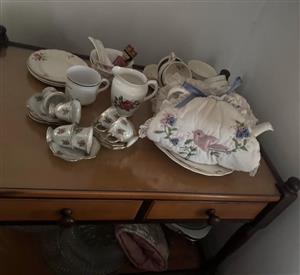 Vintage Solid Wood Tea Trolley / Serving Trolley for Sale