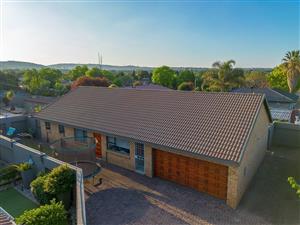 Cluster For Sale in Raceview