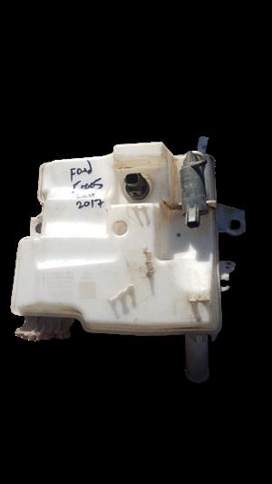FORD FOCUS WINDSHIELD WASHER RESERVOIR TANK (2011-2017)