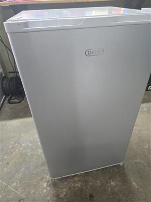 Defy bar fridge 93 L