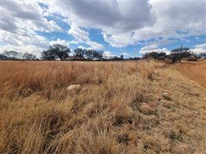 Build Your Dream Home in Nature’s Embrace - 947m² Corner Stand in Vaaloewer