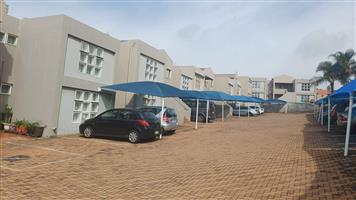 Townhouse For Sale in Oakdene