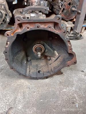 MITSUBISHI 4D31 GEARBOX 