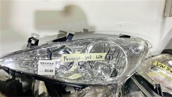 Peugeot 307 headlight