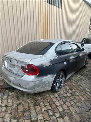 Bmw E90 Body & Papers