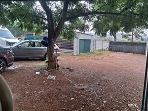 Opened yard space to rent in kya sands