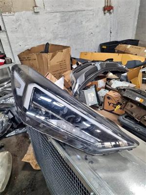 Hyundai Tucson right LED headlight