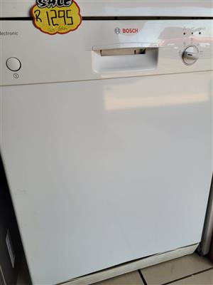 Dishwasher Bosch  (5631)  Second Hand but in good working condition. 