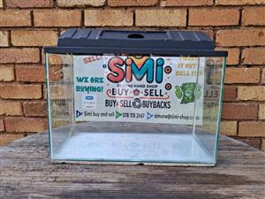 Fish Tank / Aquarium with Lid – Great Condition