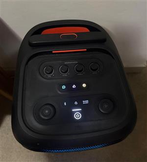 JBL 320 Speaker 