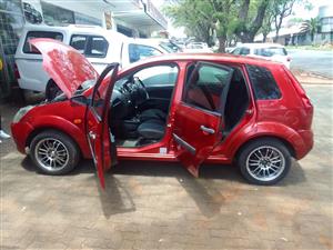 2006 FORD FIESTA 1.4 MANUAL  PETROL ACCIDENT FREE  MAROON  