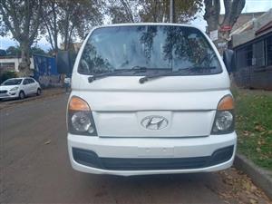 2009 Hyundai H100 2.4 DIESEL, MANUAL, White, 125000kms