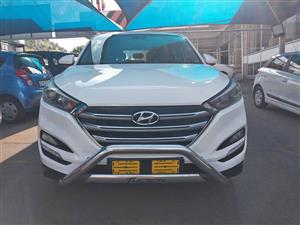 2017 HYUNDAI TUCSON 2,0 ENGINE CAPACITY