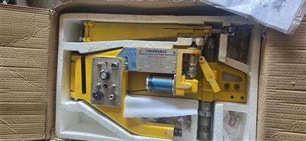 Gas profile cutting machine