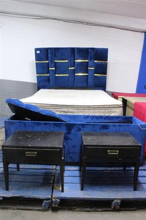 QUEEN BASE SET W/HEADBOARD, KIST AND 2 PEDESTALS(S066547I)
