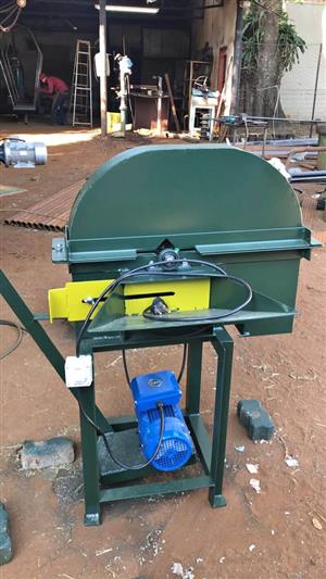 2.2Kw Electric or 6.5HP Petrol  600mm drum size  2 sieves 10mm & 25mm included