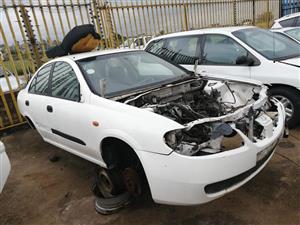 2006 nissan almera stripping for spares