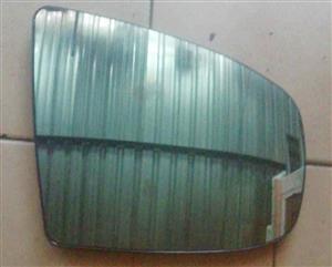 BMW E70 X5 RH door mirror glass 