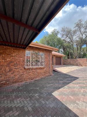 House Rental Monthly in Rooihuiskraal