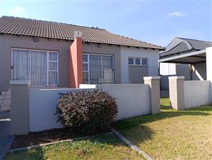 HOUSE FOR SALE IN KHAYALAMI ESTATE TABETPARK