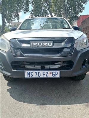 2017 Isuzu K.B250 single Cab manual transmission