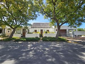 House For Sale in Montagu