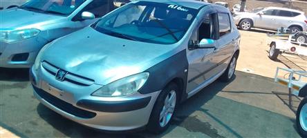2008 Peugeot 307 Stripping For Spare Parts