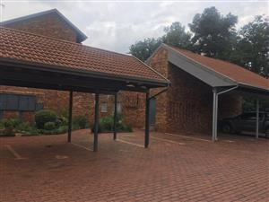 Apartment For Sale in Clubview