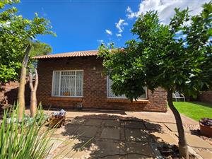 House For Sale in Rhodesdene