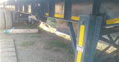 TRIAXLE FLATDECK TRAILER ON CLEARANCE SPECIAL 