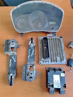 2011 up ford figo 1.4 petrol lock set