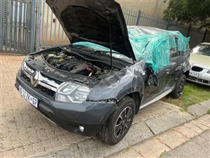 Renault Duster 1.6lt 16 Valve K4M Stripping for spares 