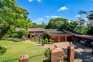 House For Sale in Waterkloof Glen