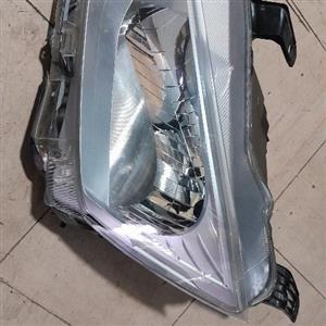 Isuzu bakkie headlight 