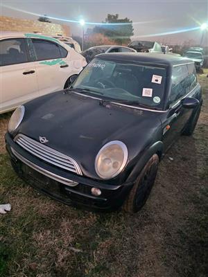 MINI COOPER code 2 manual d20 motor stripping for spares