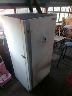 Freezer for sale pretoria negotiable