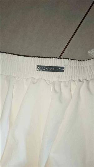 Ladies brand new Shein bubble skirt. With built in shorts. SMALL