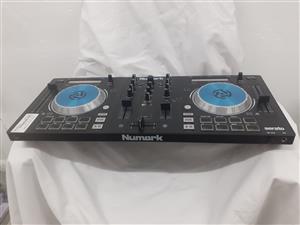 NUMARK MIXTRACK PRO 3 - DJ CONTROLLER (S110731A)