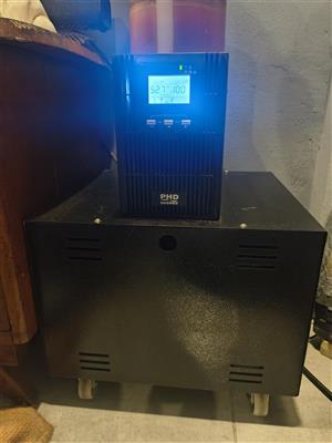 Ups and battery box 