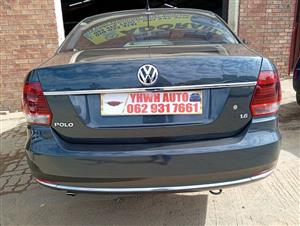 polo sedan 1.6 2019 with Camera