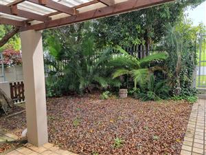 Townhouse For Sale in Beacon Bay