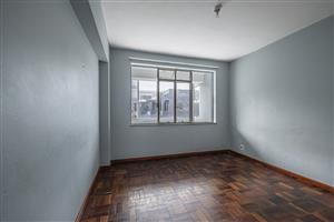 Charming Apartment – Move-In Ready!