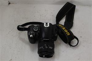NIKON D14 DIGITAL VIDEO CAMERA WITH EXTRA BATTERY,832GB AND CHARGER S066784A
