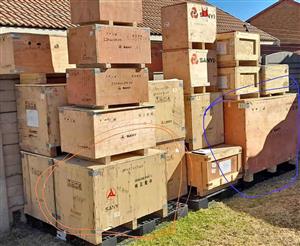Shipping crates, Plastic pallets, Used office furniture Jhb South