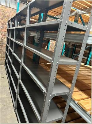 BOLTED SHELVING