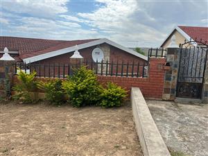 Spacious three bedroom house in Zwelitsha .