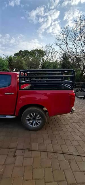 Isuzu Double cab cattle rail